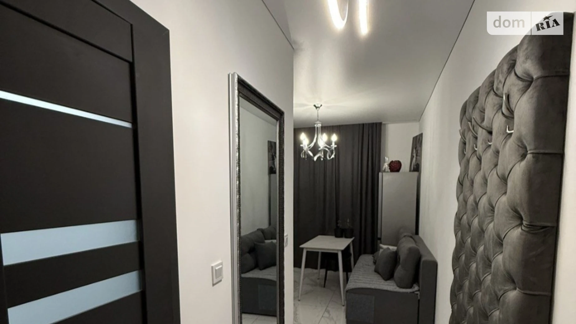 Продается 1-комнатная квартира 40.3 кв. м в Ужгороде, ул. Енковская - фото 2