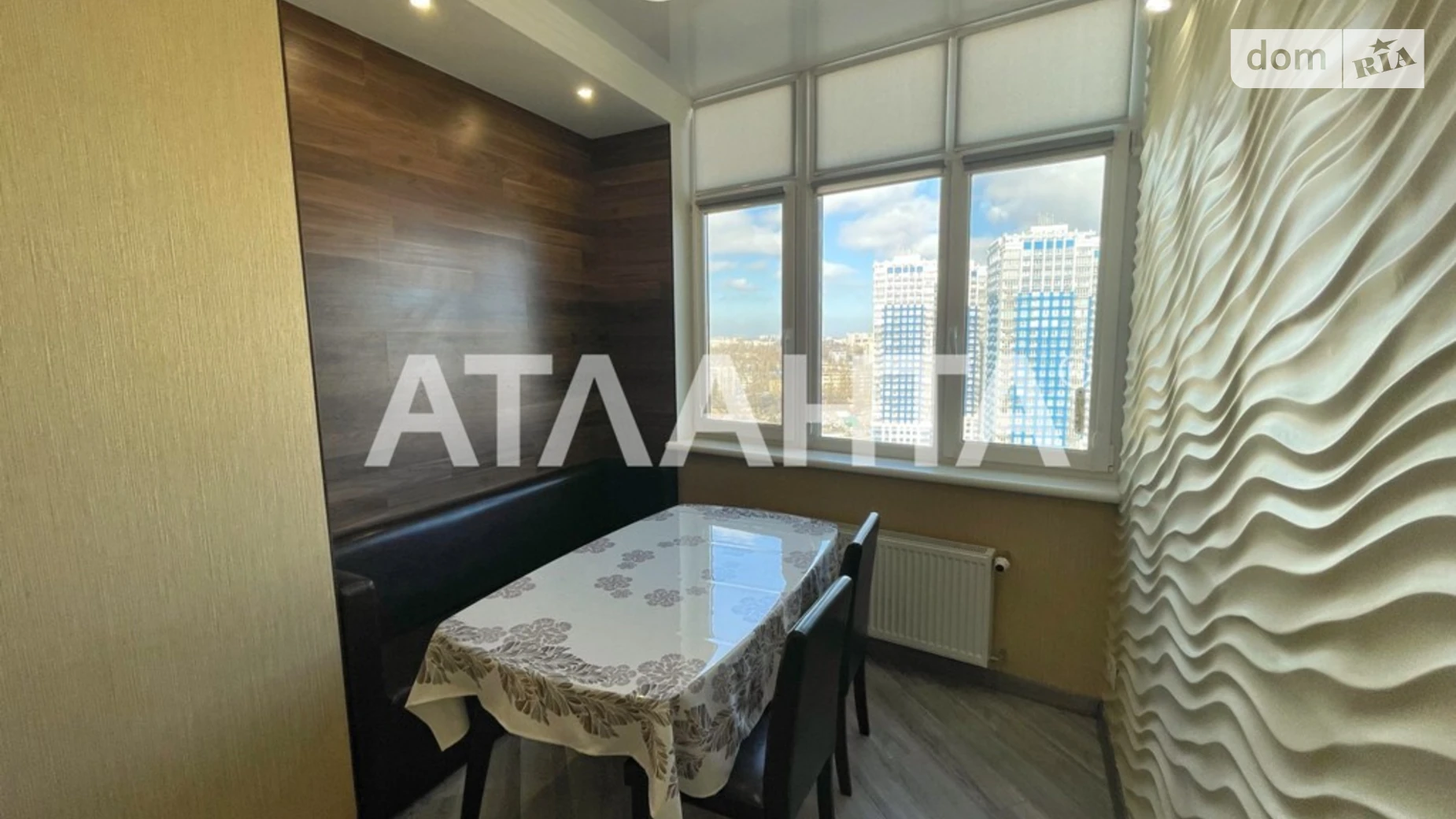 Продается 1-комнатная квартира 51.1 кв. м в Одессе, ул. Люстдорфская дорога - фото 4