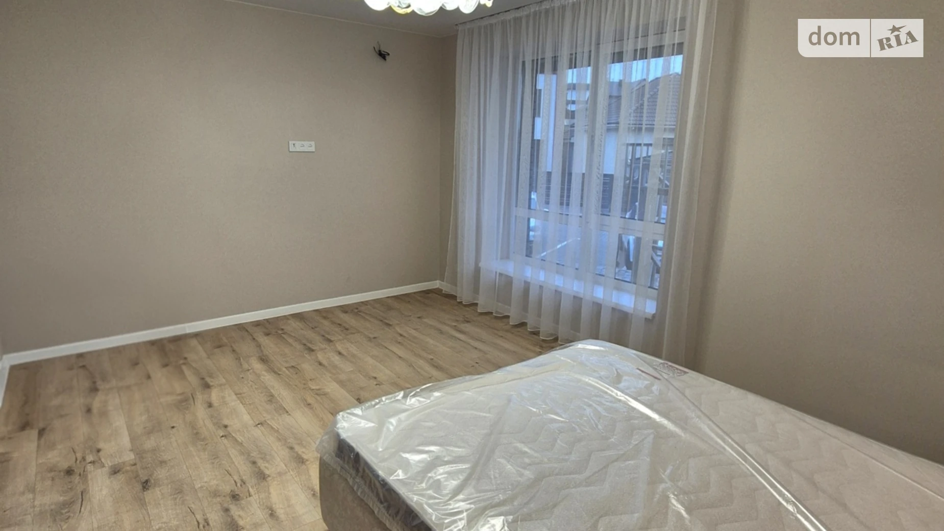 Продается 1-комнатная квартира 52.7 кв. м в Ровно, ул. Атмосферная, 3 - фото 3