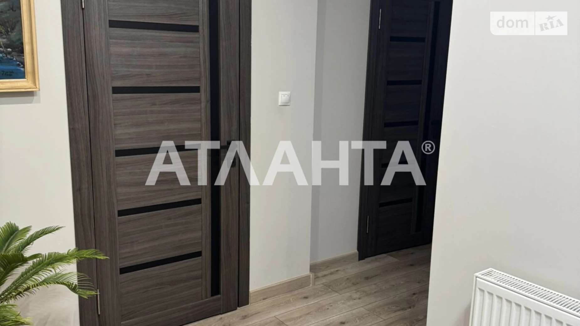 Продается 2-комнатная квартира 73 кв. м в Ужгороде, ул. Тлехаса - фото 3