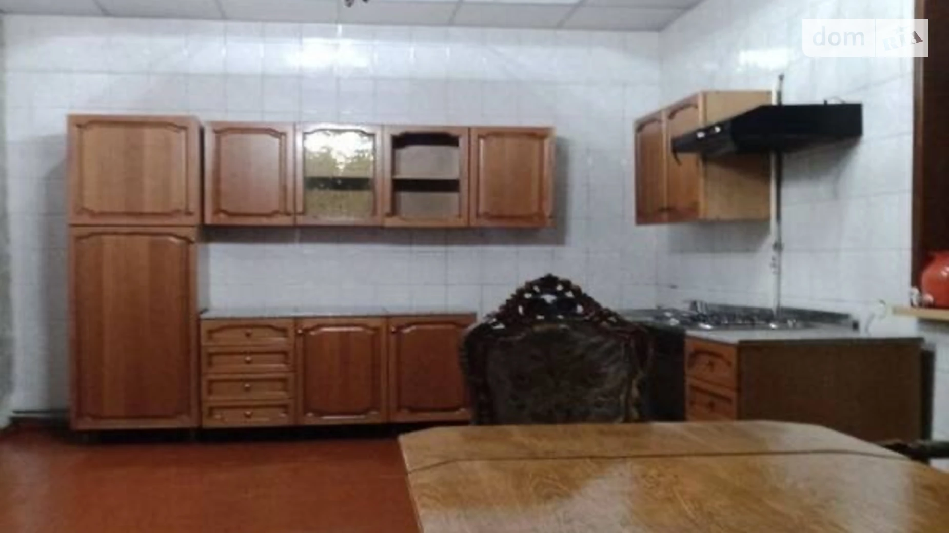 Сдается в аренду дом на 2 этажа 250 кв. м с гаражом, цена: 1300 $ - фото 2