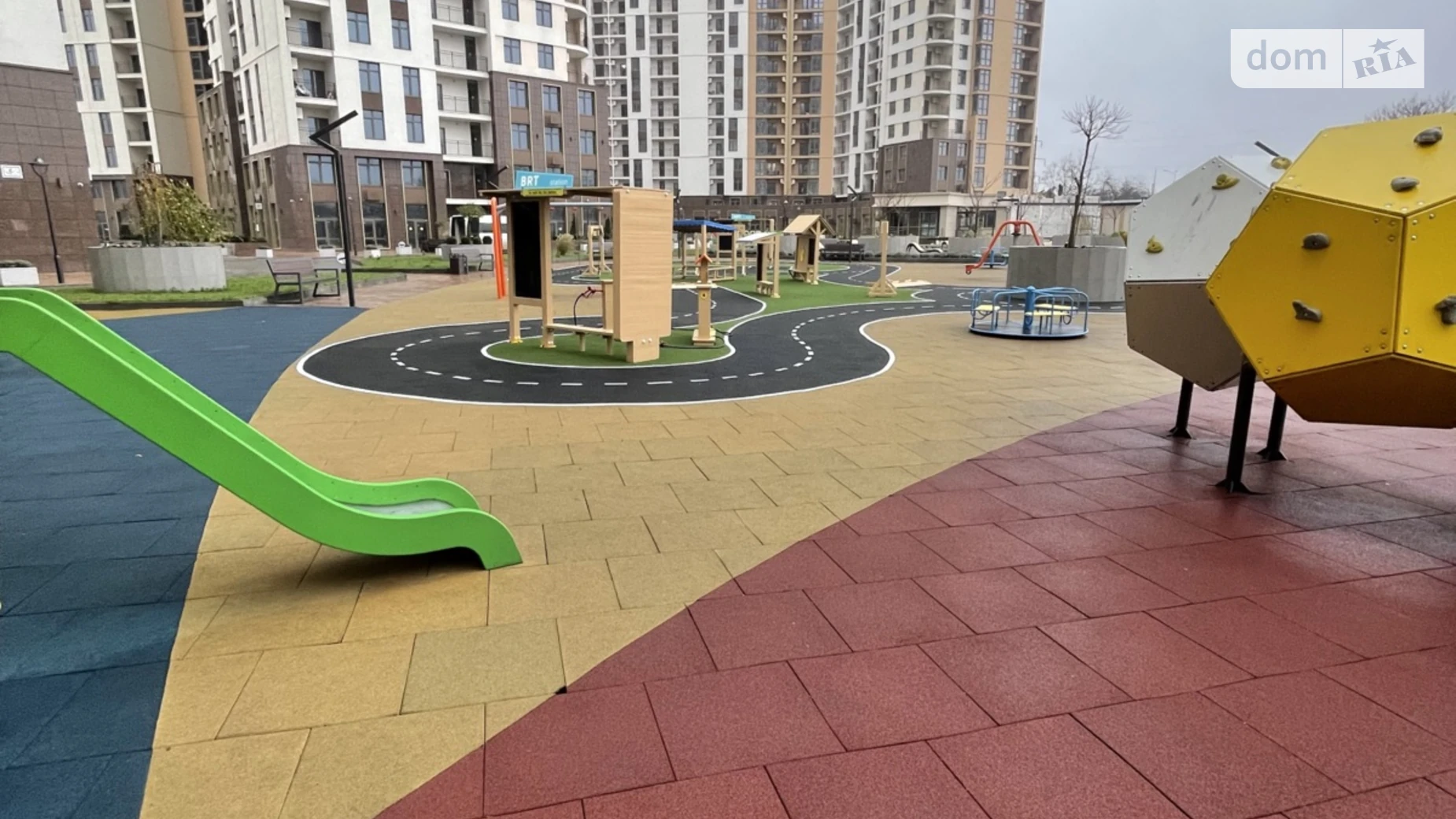 Продається 2-кімнатна квартира 61.4 кв. м у Одесі, вул. Краснова, 3 корпус 68 - фото 2