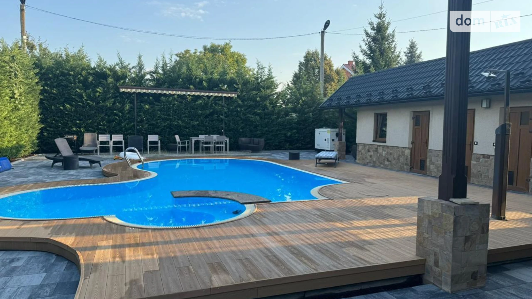 Продается дом на 3 этажа 283.2 кв. м с бассейном, цена: 430000 $ - фото 2