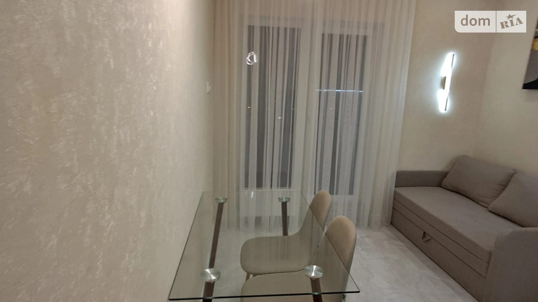 Продається 1-кімнатна квартира 42 кв. м у Одесі, вул. Краснова - фото 2