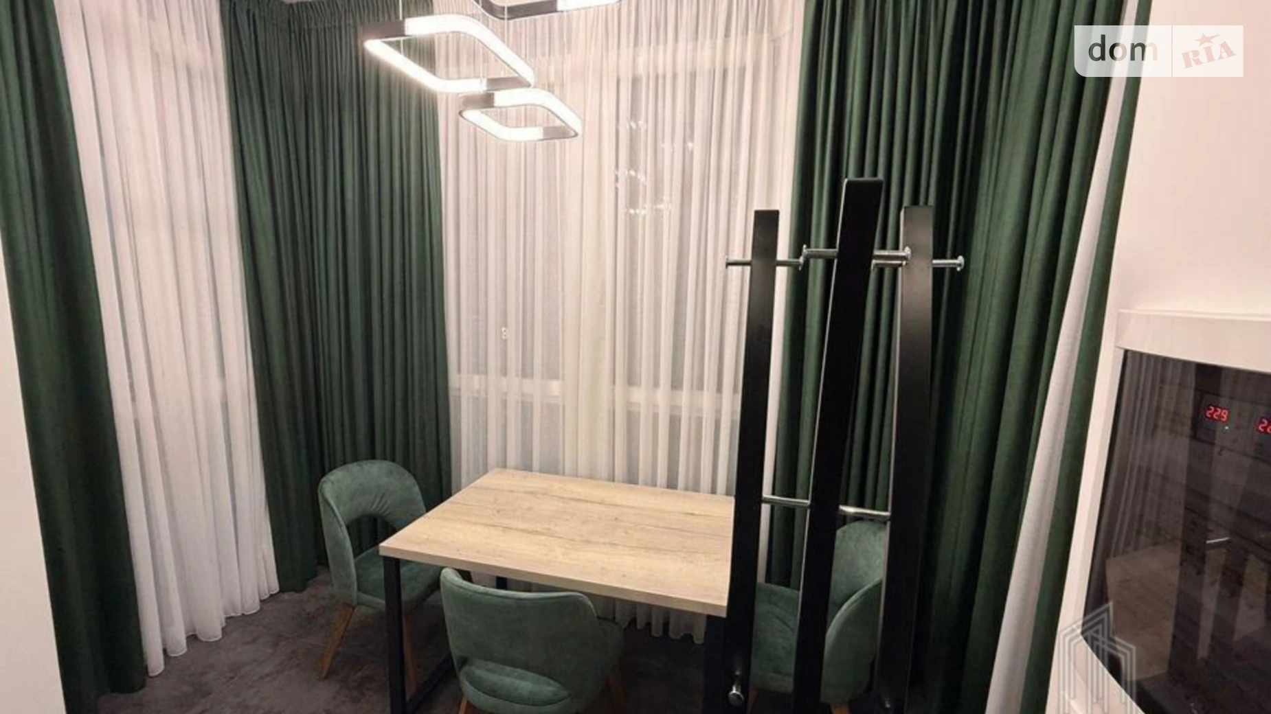 Продается 2-комнатная квартира 100 кв. м в Киеве, ул. Вышгородская, 45 - фото 3