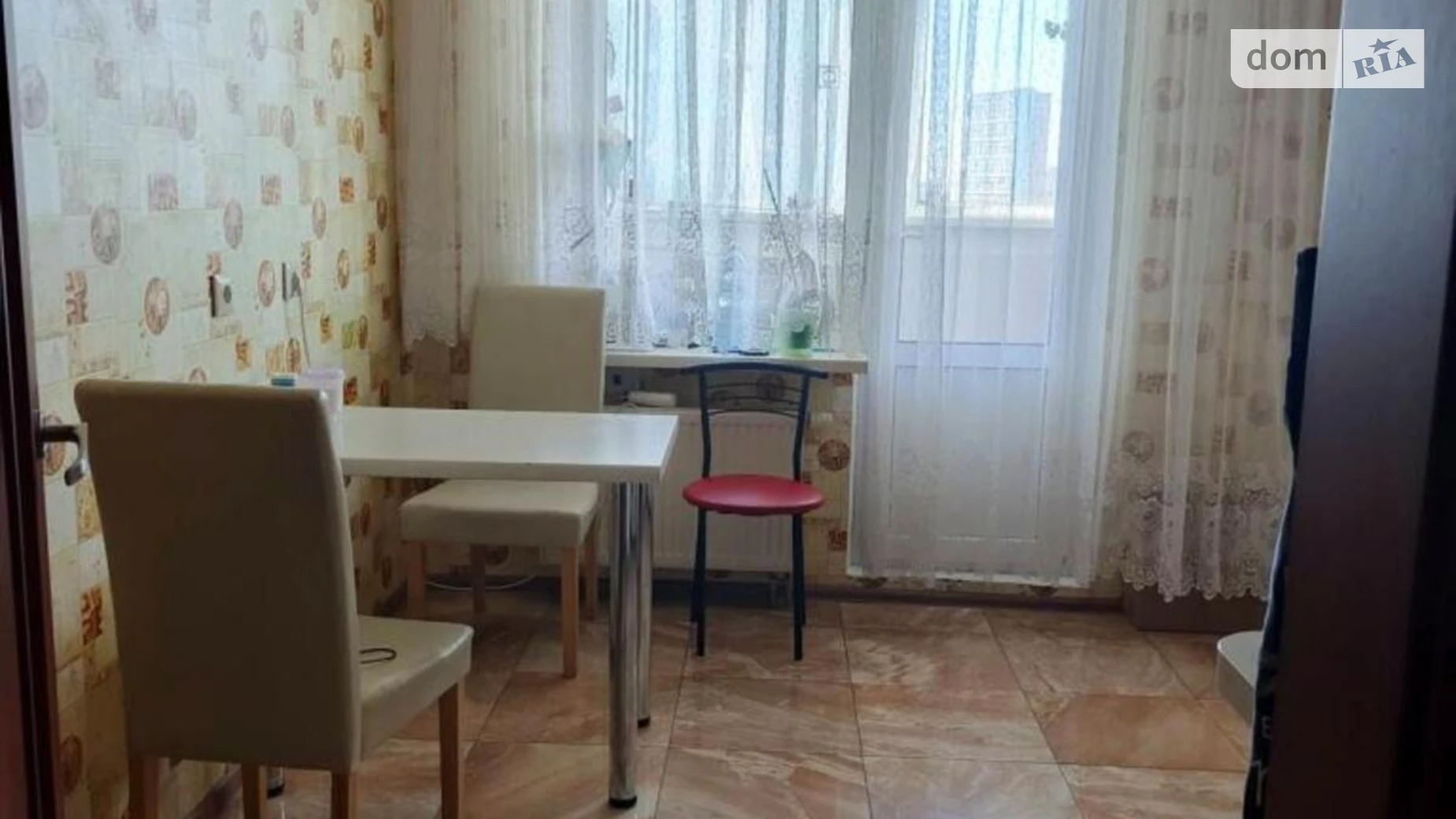 Продается 1-комнатная квартира 54 кв. м в Киеве, ул. Сергeя Данченко, 1 - фото 2