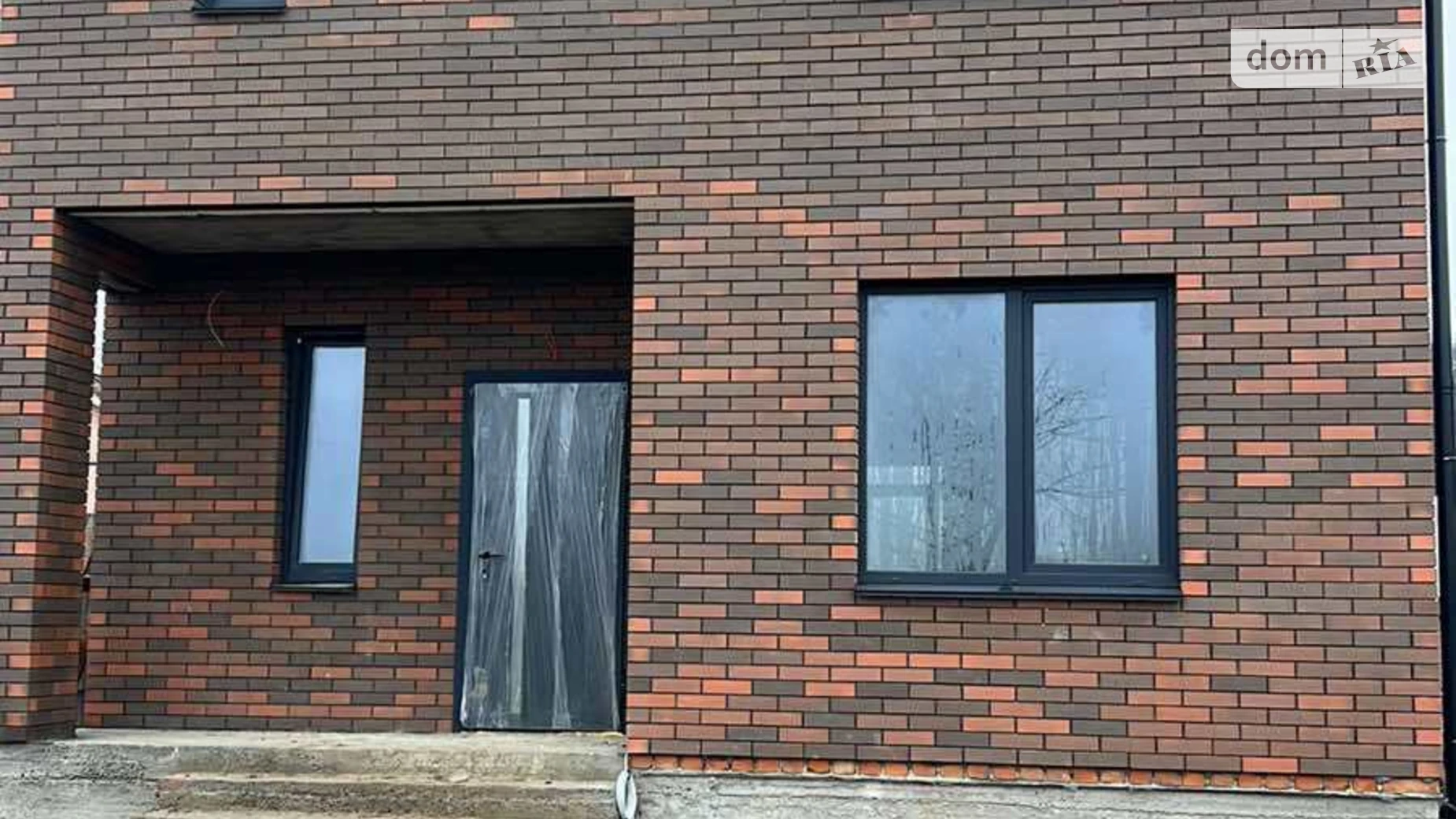 Продается дом на 2 этажа 120 кв. м с бассейном, цена: 85000 $ - фото 2