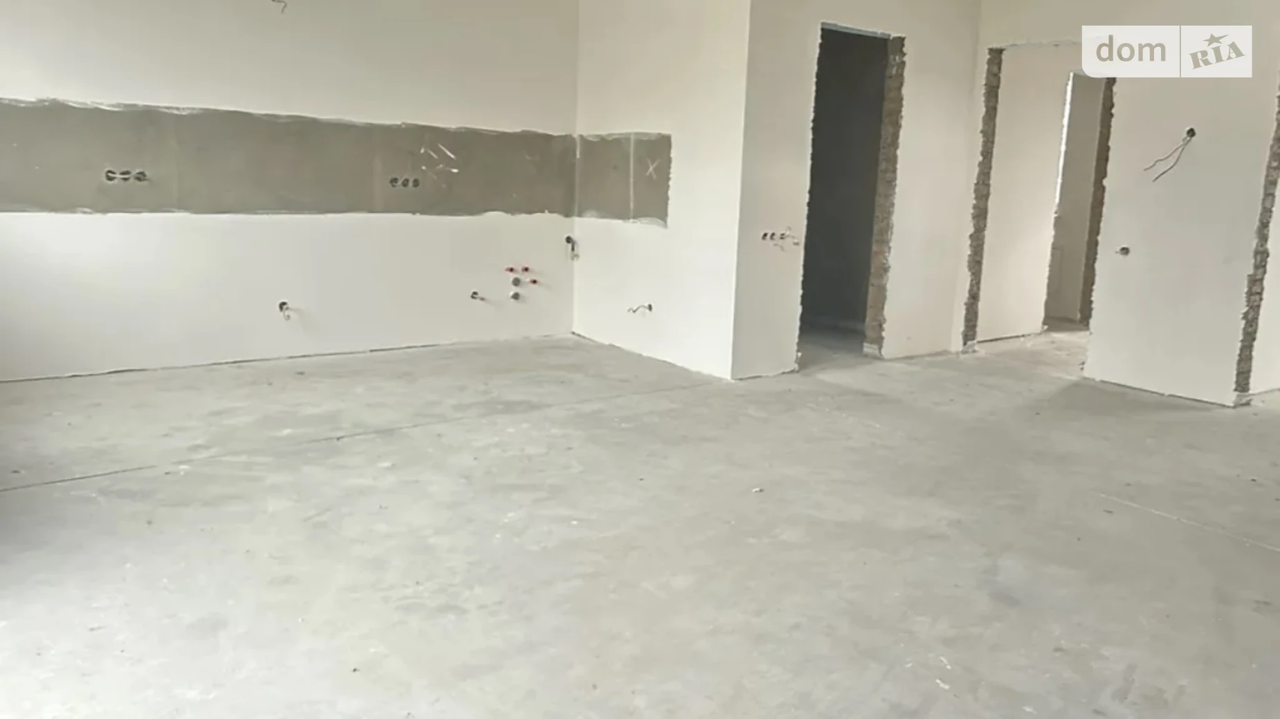 Продается дом на 2 этажа 120 кв. м с бассейном, цена: 85000 $ - фото 5