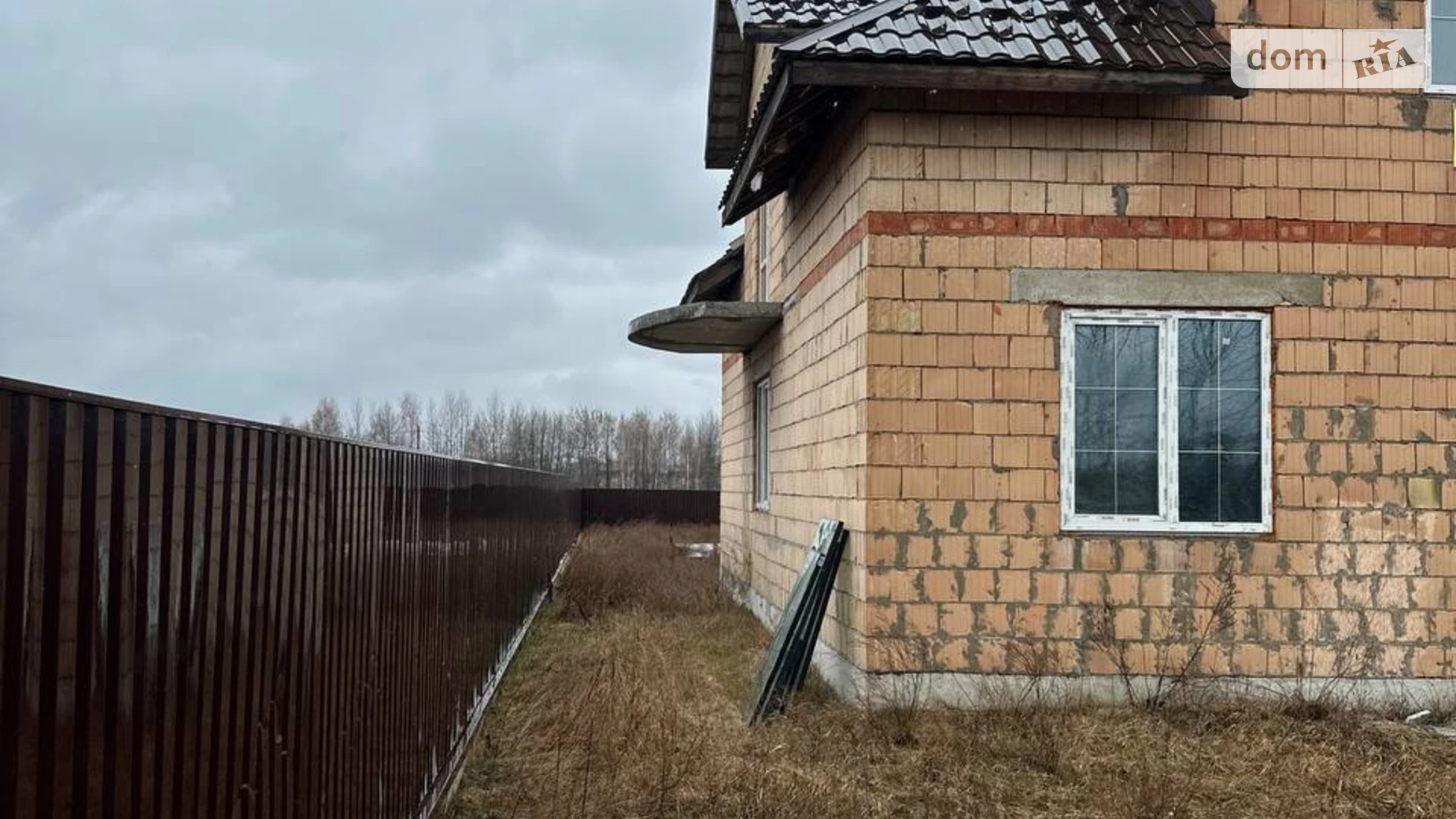 Продается дом на 2 этажа 212 кв. м с бассейном, цена: 88000 $ - фото 3