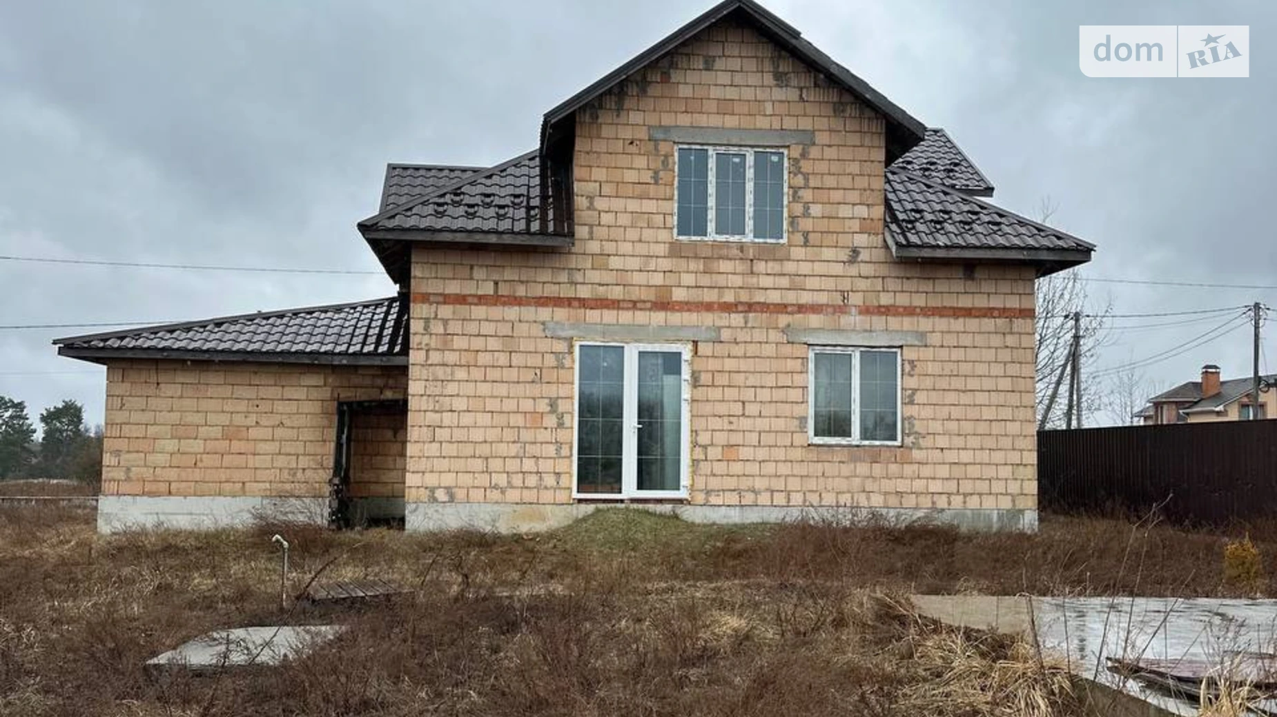 Продается дом на 2 этажа 212 кв. м с бассейном, цена: 88000 $ - фото 5