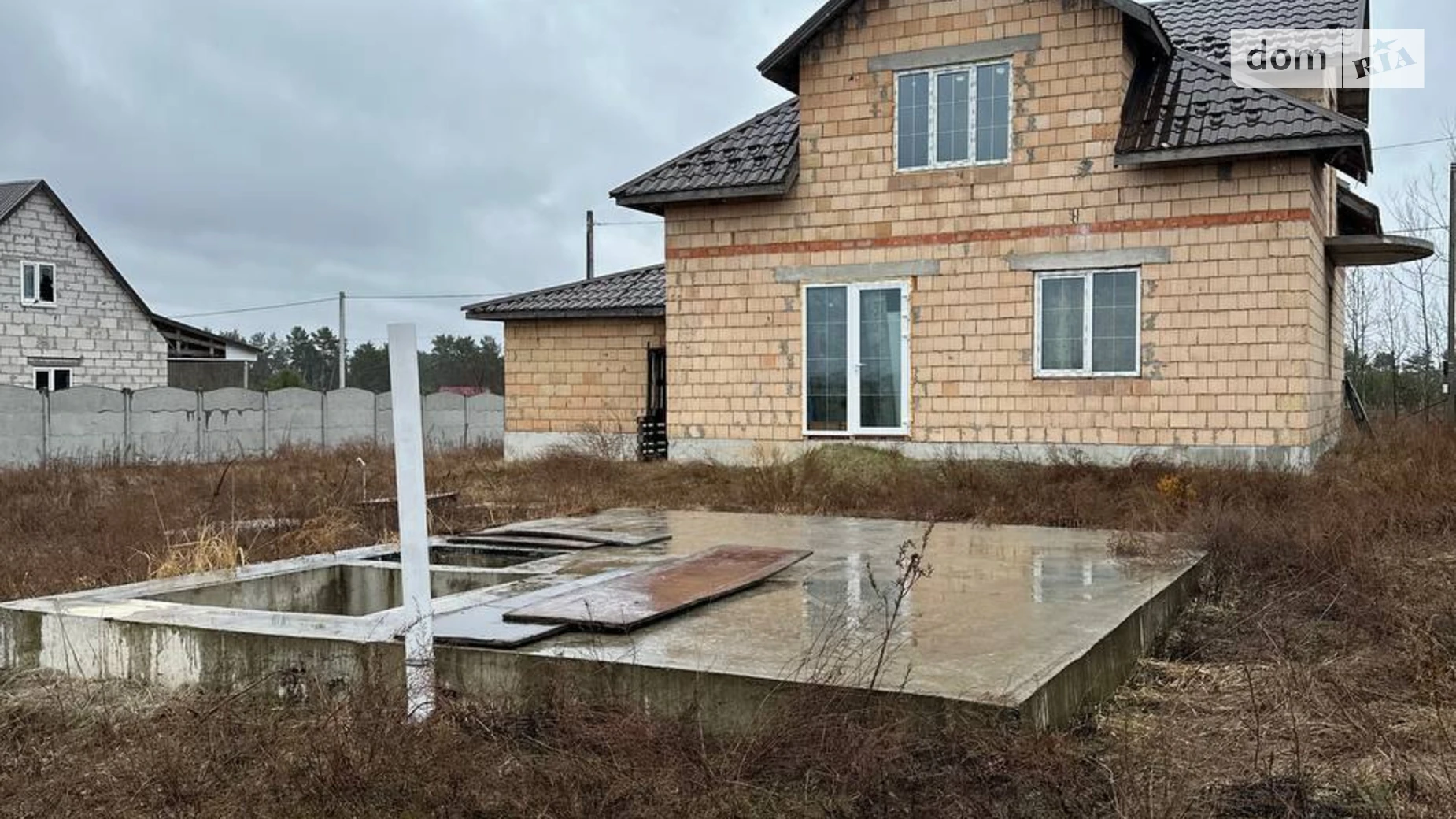 Продается дом на 2 этажа 212 кв. м с бассейном, цена: 88000 $ - фото 4