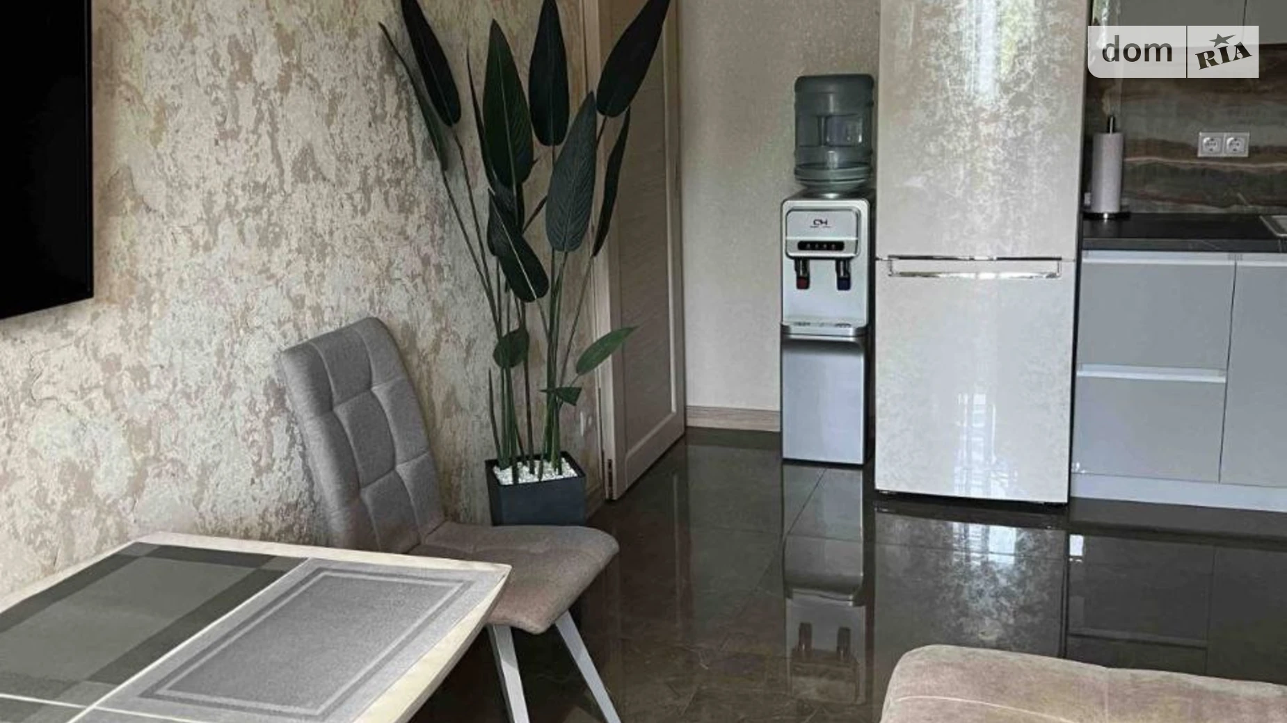 Продається 1-кімнатна квартира 45.2 кв. м у Києві, бул. Вацлава Гавела, 28 - фото 2