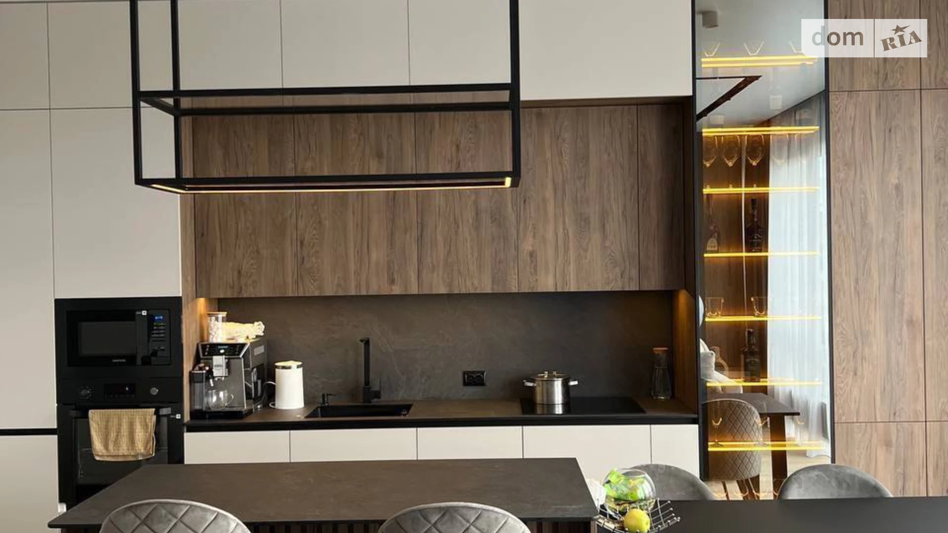 Продается 1-комнатная квартира 82.1 кв. м в Днепре, ул. Короленко, 22А корпус 1 - фото 2