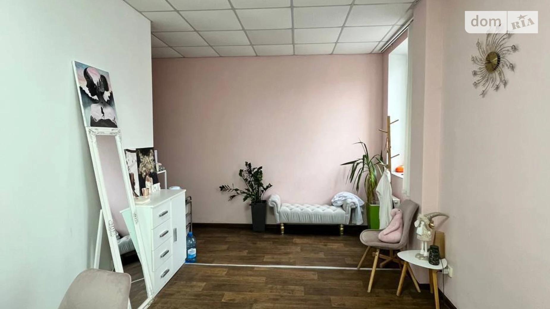 Сдается в аренду офис 23 кв. м в бизнес-центре, цена: 6000 грн - фото 2