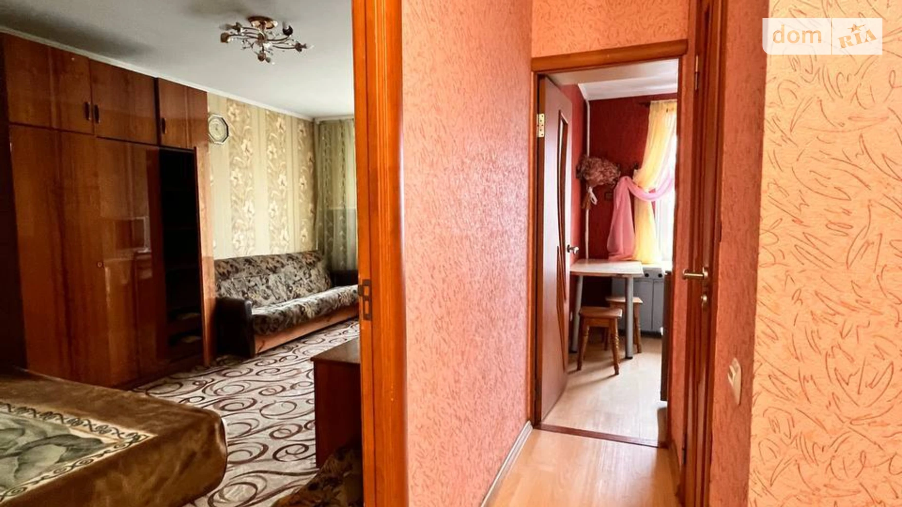 Сдается в аренду 1-комнатная квартира 32 кв. м в Ровно, ул. Соборная, 275 - фото 2