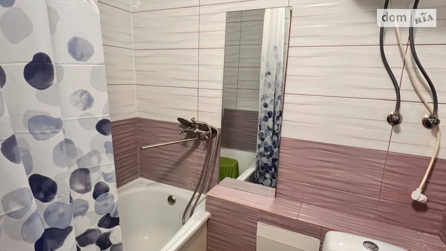 Сдается в аренду 1-комнатная квартира 32 кв. м в Ровно, ул. Соборная, 275 - фото 3