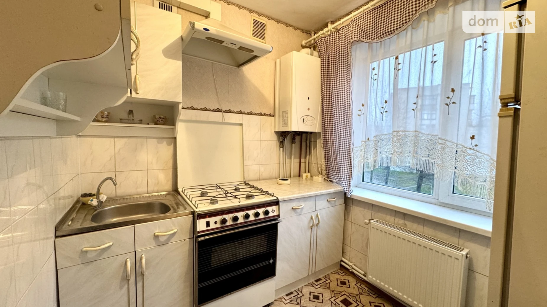 3-комнатная квартира 60 кв. м в Тернополе, ул. Лепкого Богдана - фото 2