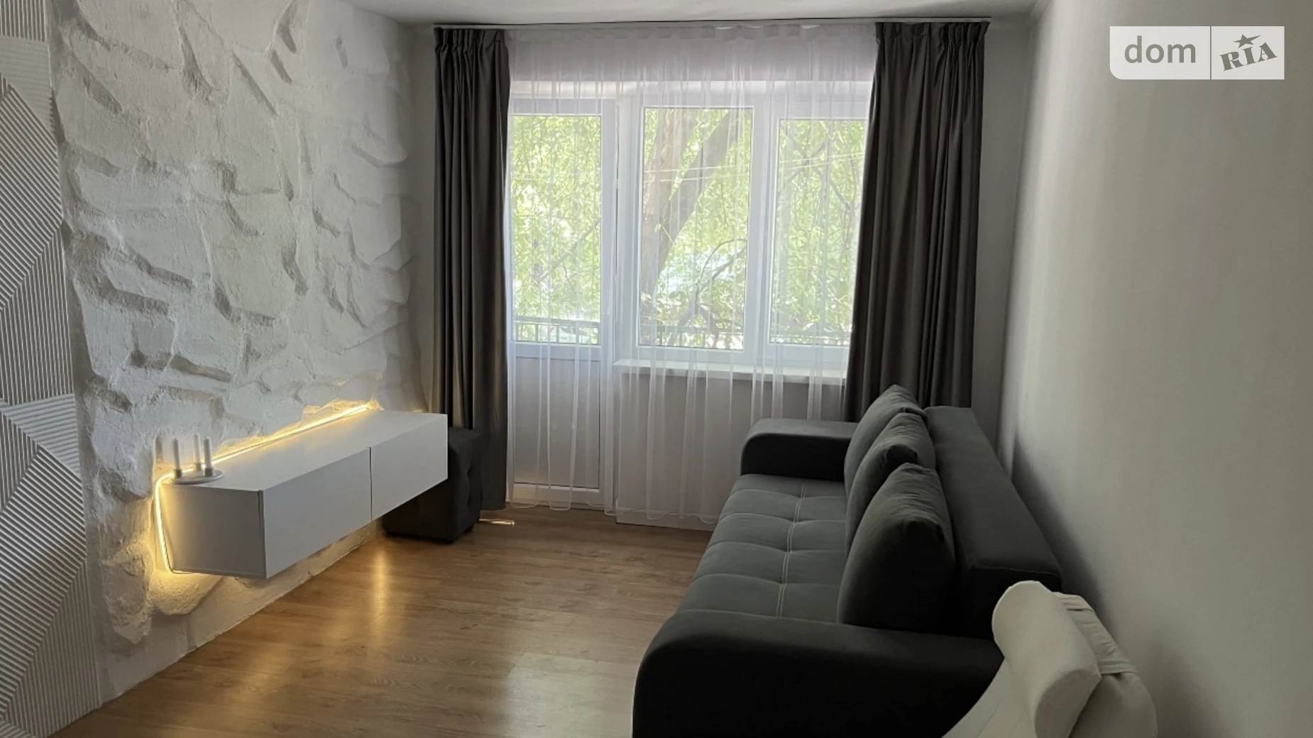 Сдается в аренду 1-комнатная квартира 33 кв. м в Ужгороде, ул. Капушанская(Победы) - фото 2