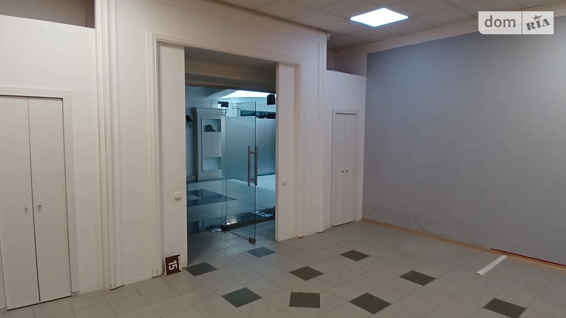 Сдается в аренду офис 49 кв. м в бизнес-центре, цена: 21560 грн - фото 4