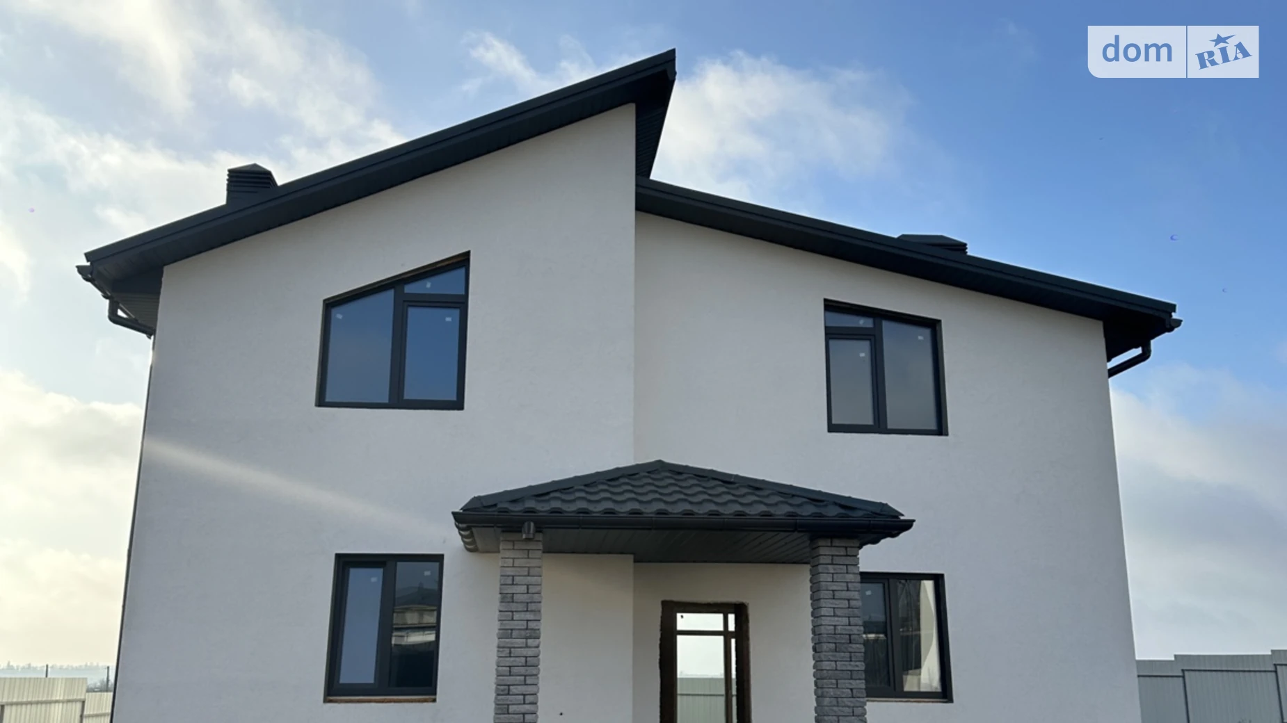 Продается дом на 2 этажа 157 кв. м с верандой, цена: 125000 $ - фото 2