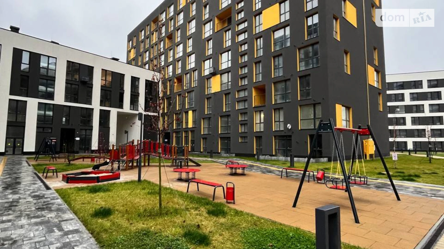 Продается 2-комнатная квартира 85.9 кв. м в Львове, ул. Хмельницкого Богдана, 207 - фото 2