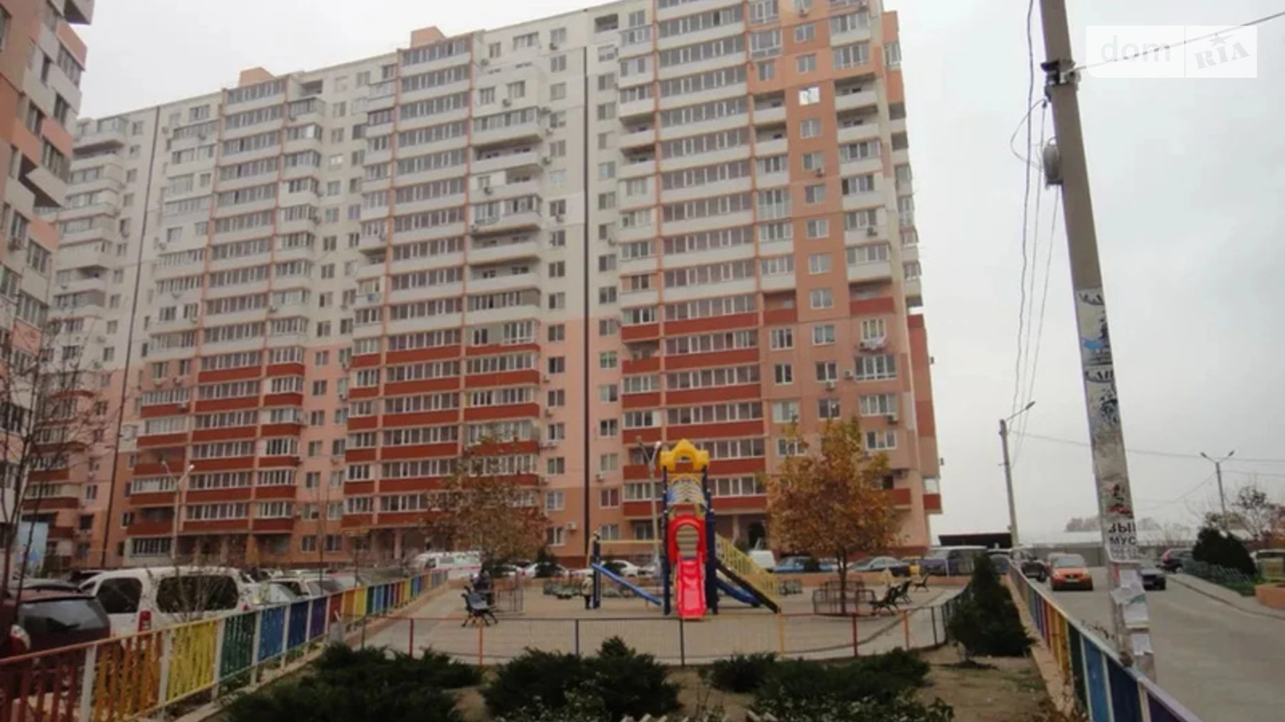 Продается 2-комнатная квартира 70 кв. м в Одессе, мас. Радужный, 6 - фото 2