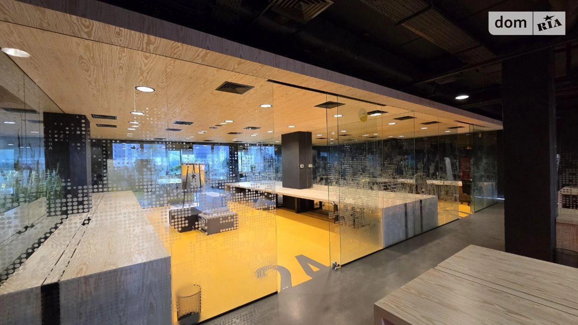 Сдается в аренду офис 3500 кв. м в бизнес-центре, цена: 44000 $ - фото 3