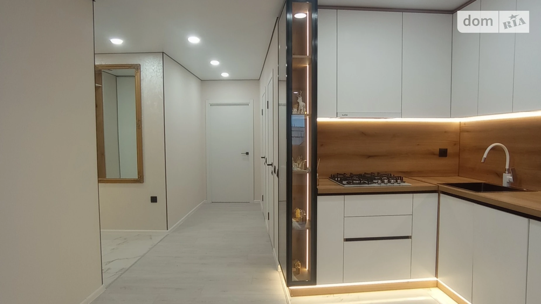 2-комнатная квартира 69 кв. м в Тернополе, ул. Киевская - фото 4