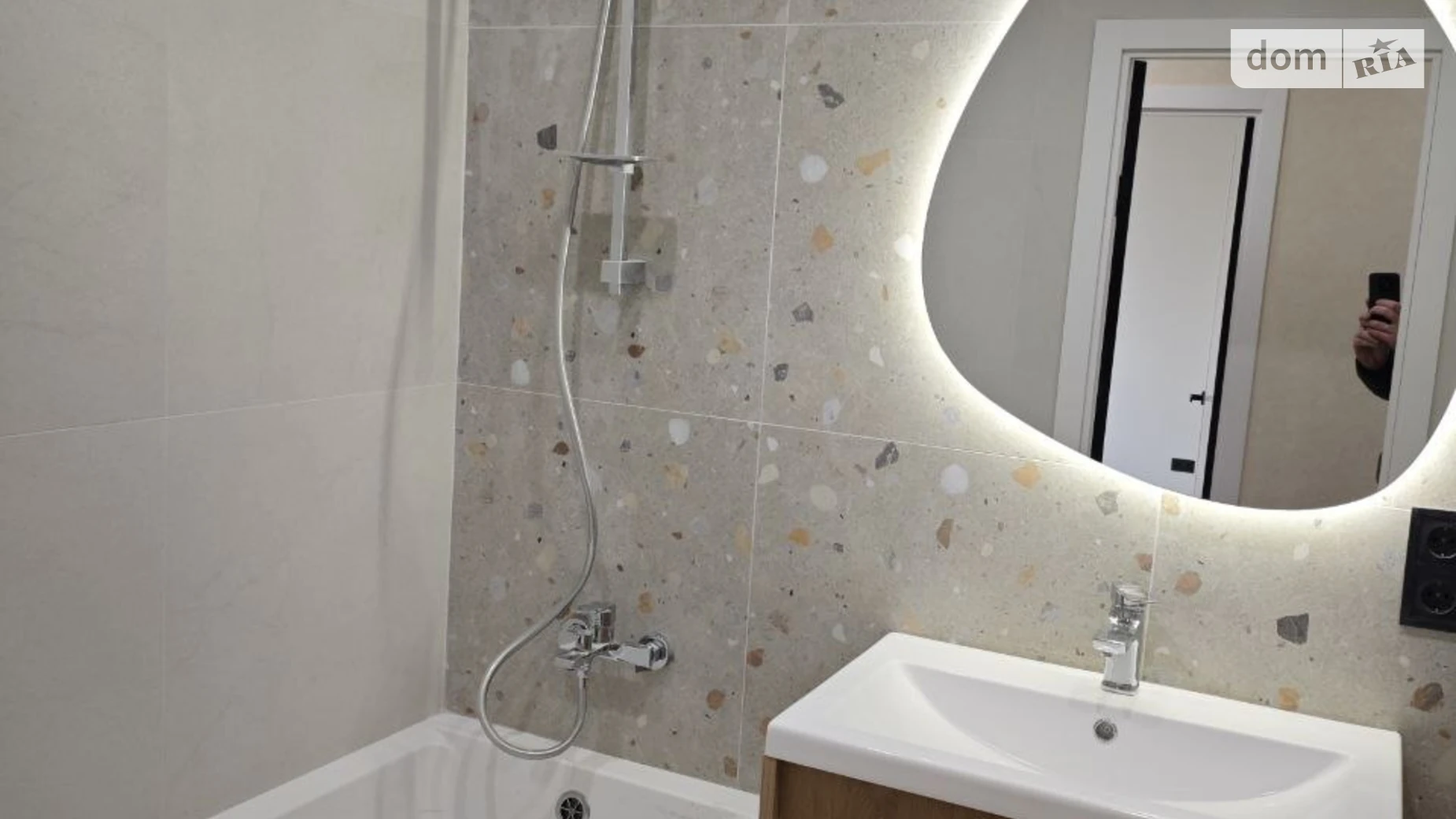 Продається 2-кімнатна квартира 56 кв. м у Хмельницькому, вул. Кармелюка, 11/2 - фото 2