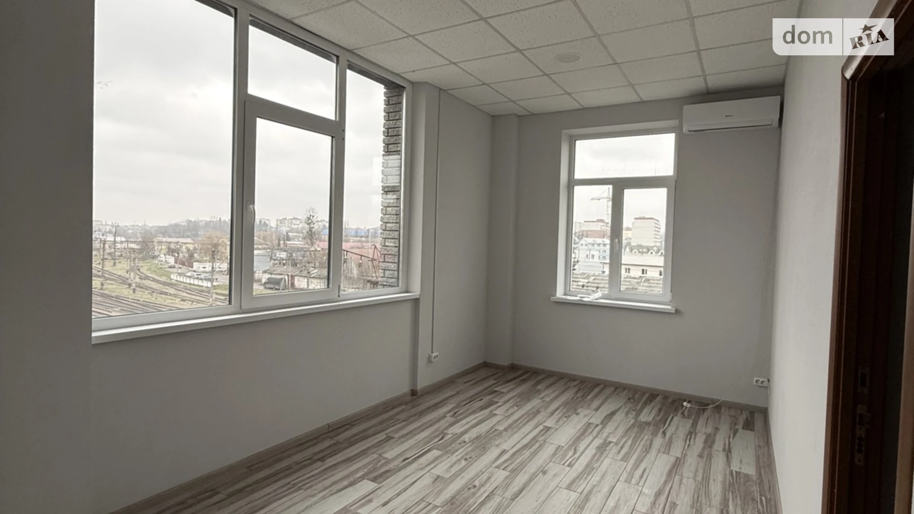 Здається в оренду офіс 30.2 кв. м в бізнес-центрі, цена: 8000 грн - фото 3