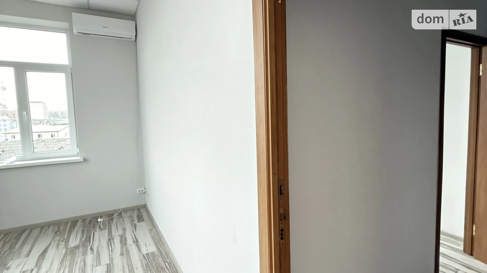 Здається в оренду офіс 30.2 кв. м в бізнес-центрі, цена: 8000 грн - фото 2