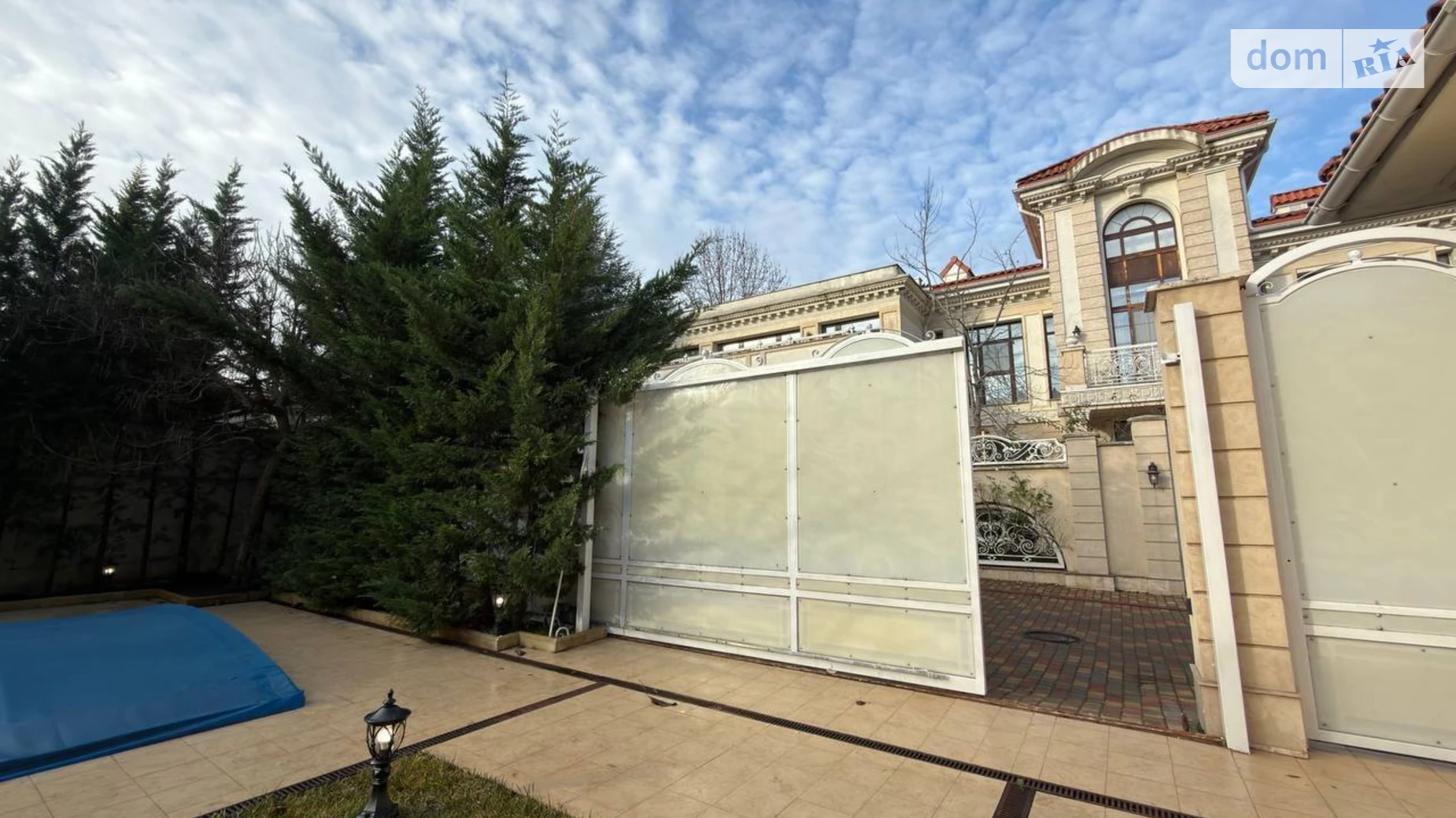 Продается дом на 2 этажа 224.7 кв. м с участком, цена: 1350000 $ - фото 4