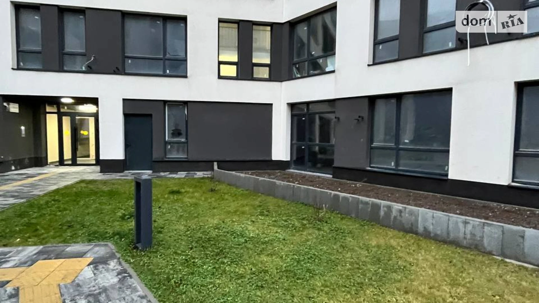 Продается 2-комнатная квартира 86.4 кв. м в Львове, ул. Хмельницкого Богдана, 207 - фото 3