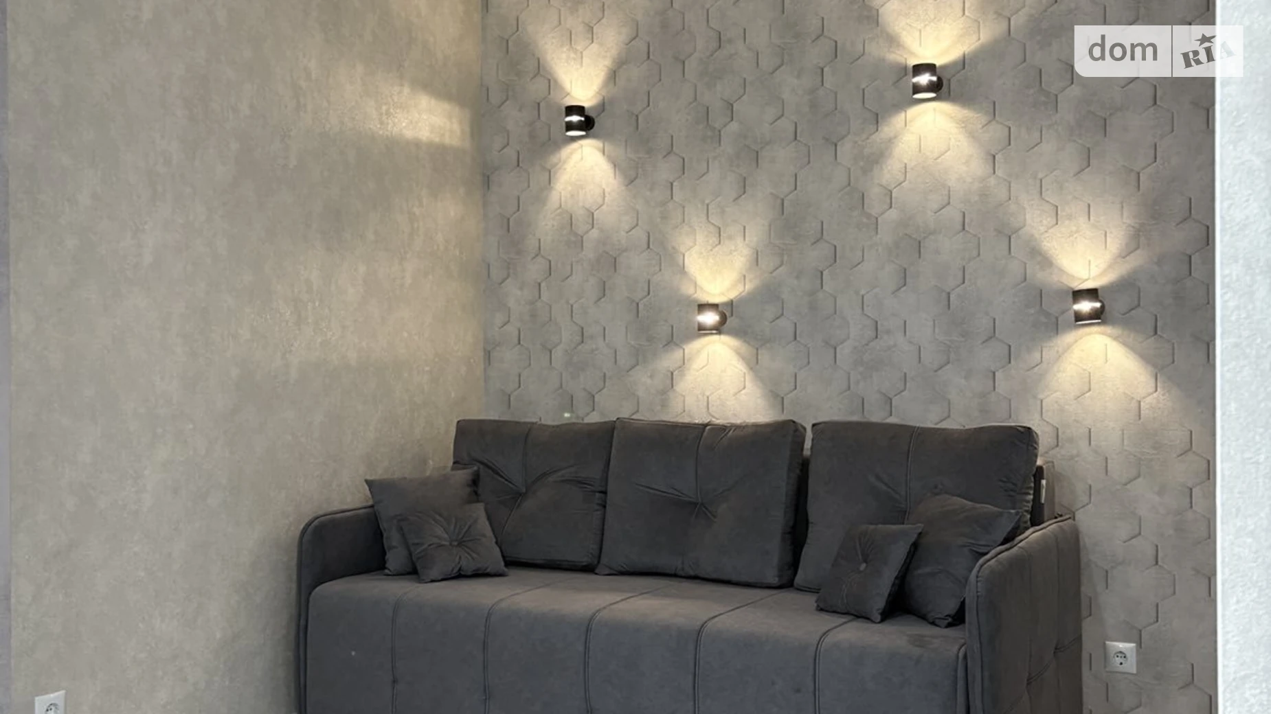 Продается 1-комнатная квартира 38 кв. м в Одессе, ул. Бугаевская, 44 - фото 3