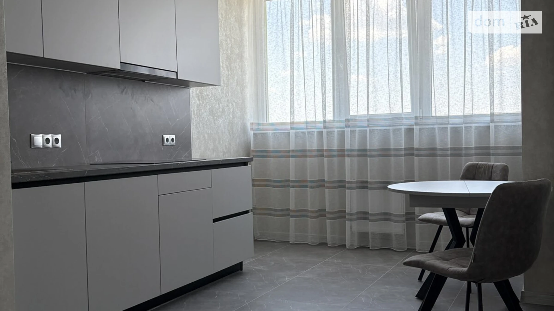 Продается 1-комнатная квартира 38 кв. м в Одессе, ул. Бугаевская, 44 - фото 4