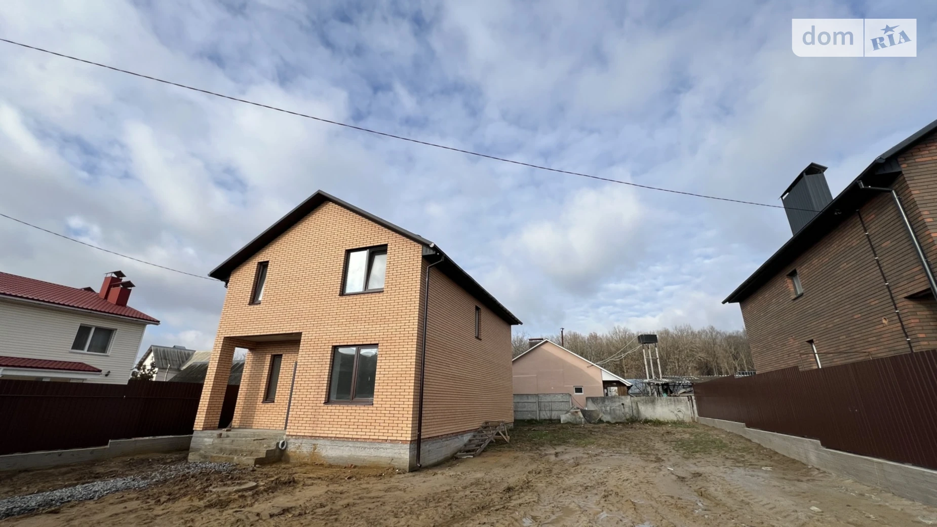 Продается дом на 2 этажа 120 кв. м с гаражом, цена: 85000 $ - фото 5