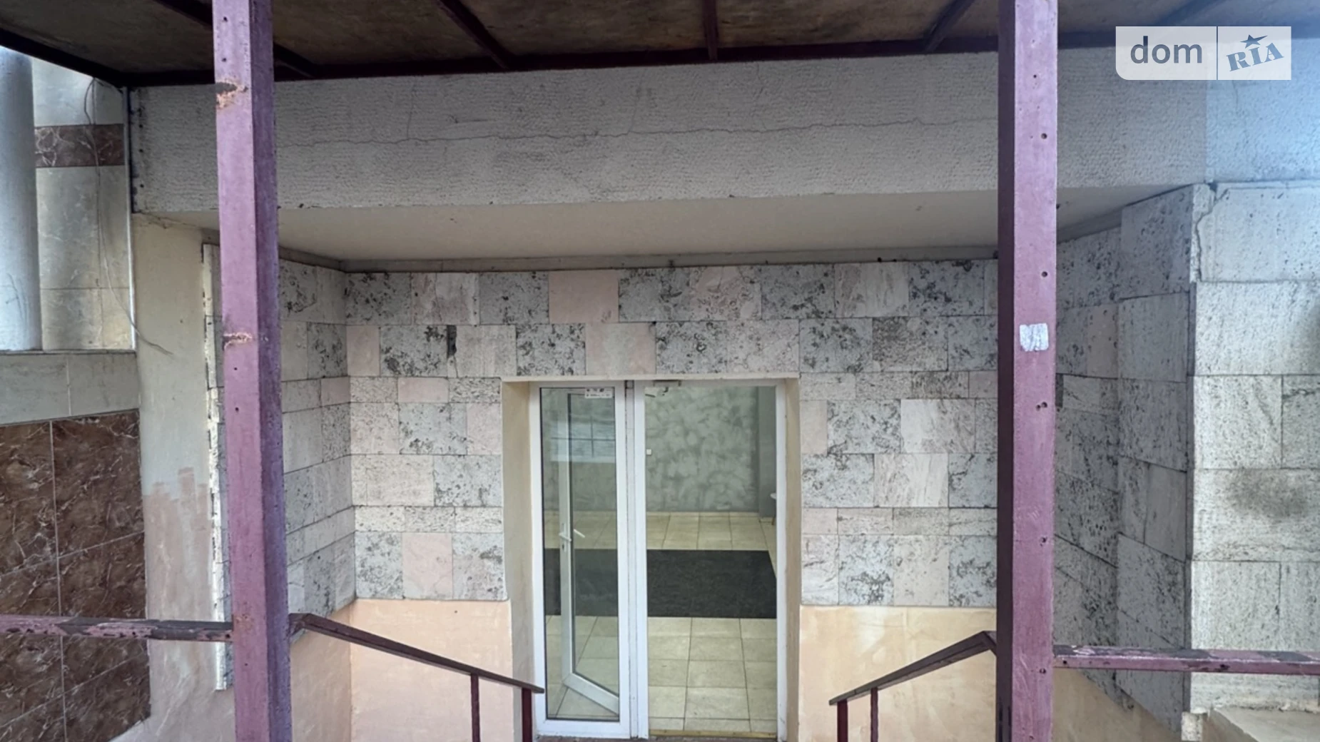 Продается офис 55 кв. м в бизнес-центре, цена: 35000 $ - фото 3