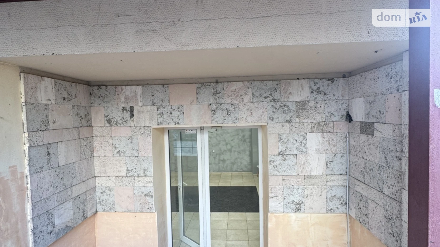 Продается офис 55 кв. м в бизнес-центре, цена: 35000 $ - фото 2