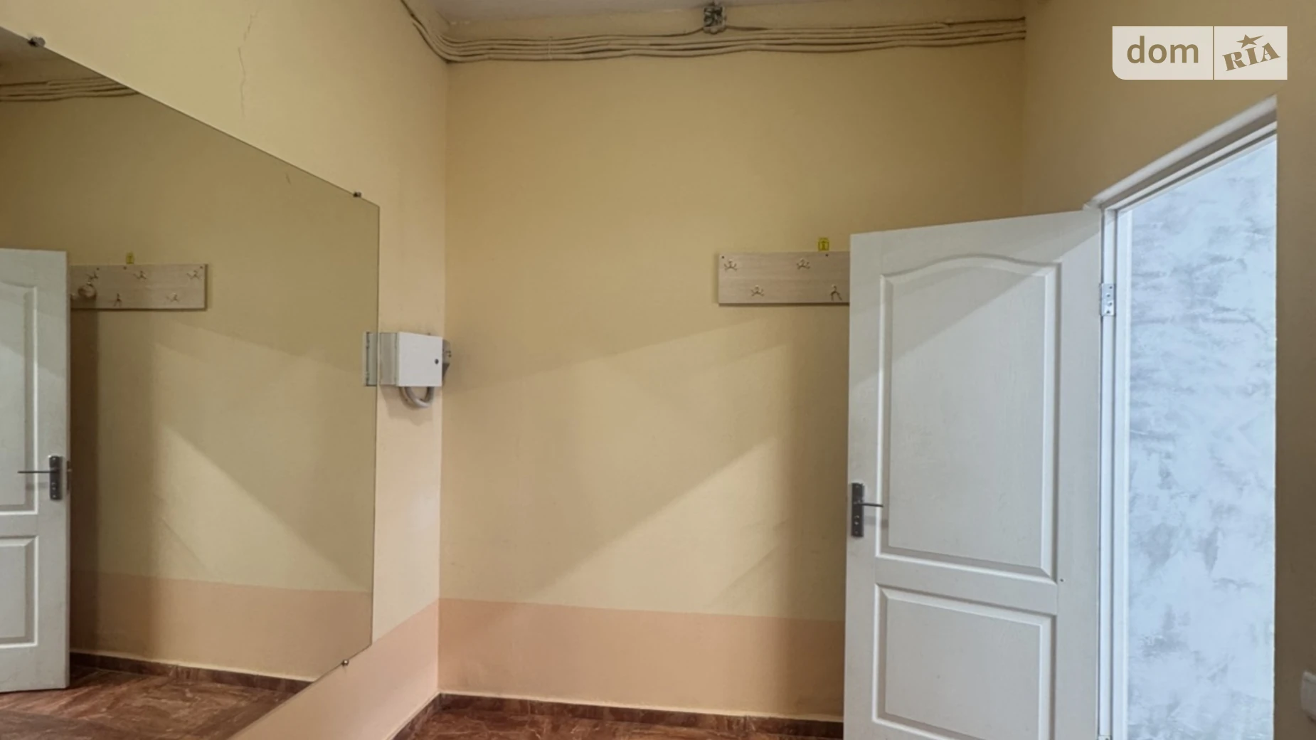 Продается офис 55 кв. м в бизнес-центре, цена: 35000 $ - фото 5