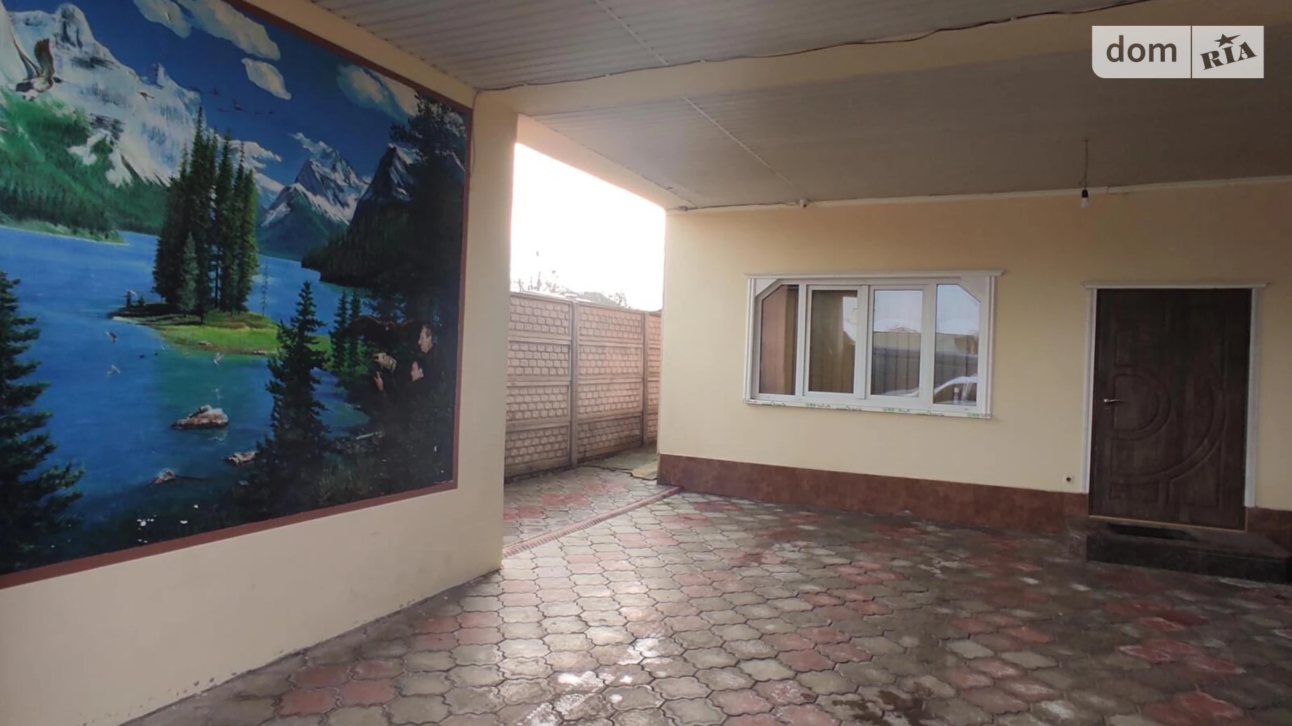 Продается дом на 3 этажа 1356.7 кв. м с садом, цена: 500000 $ - фото 2