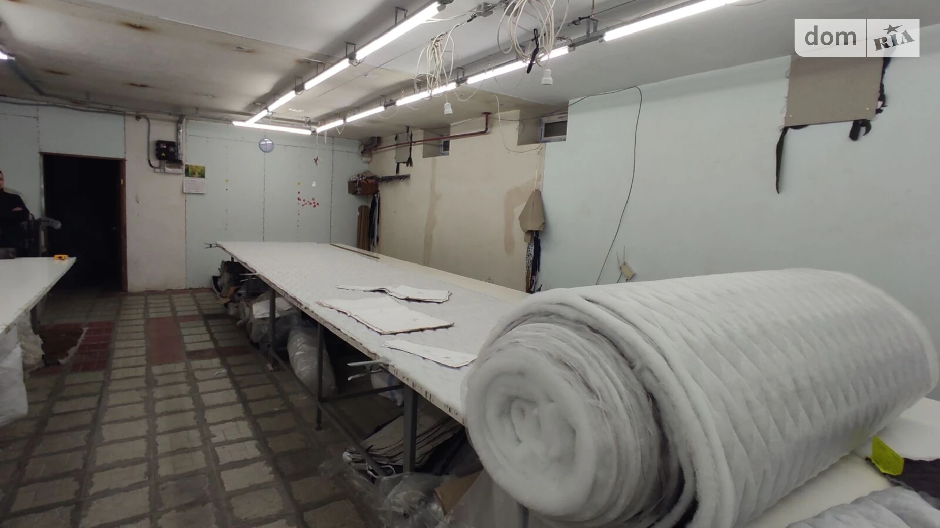 Продается дом на 3 этажа 1356.7 кв. м с садом, цена: 500000 $ - фото 4