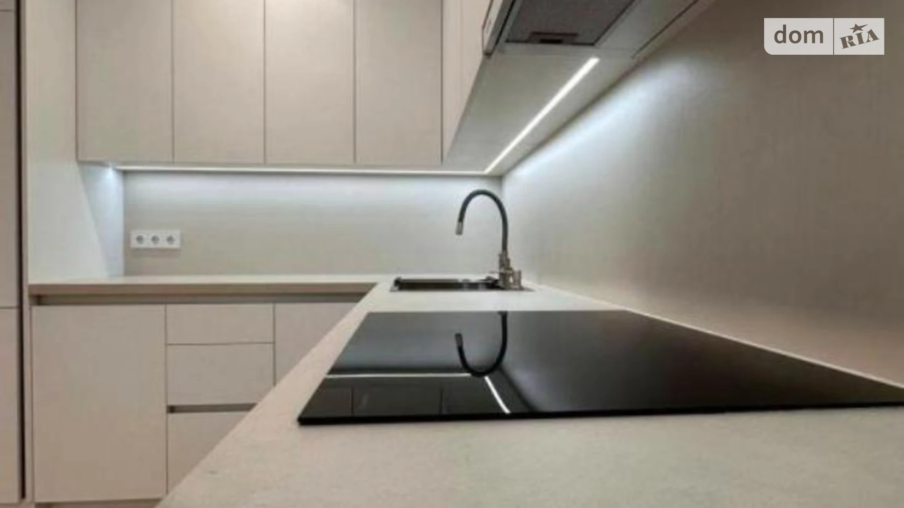 Продається 1-кімнатна квартира 47 кв. м у Києві, вул. Олександра Олеся, 8/17 - фото 2