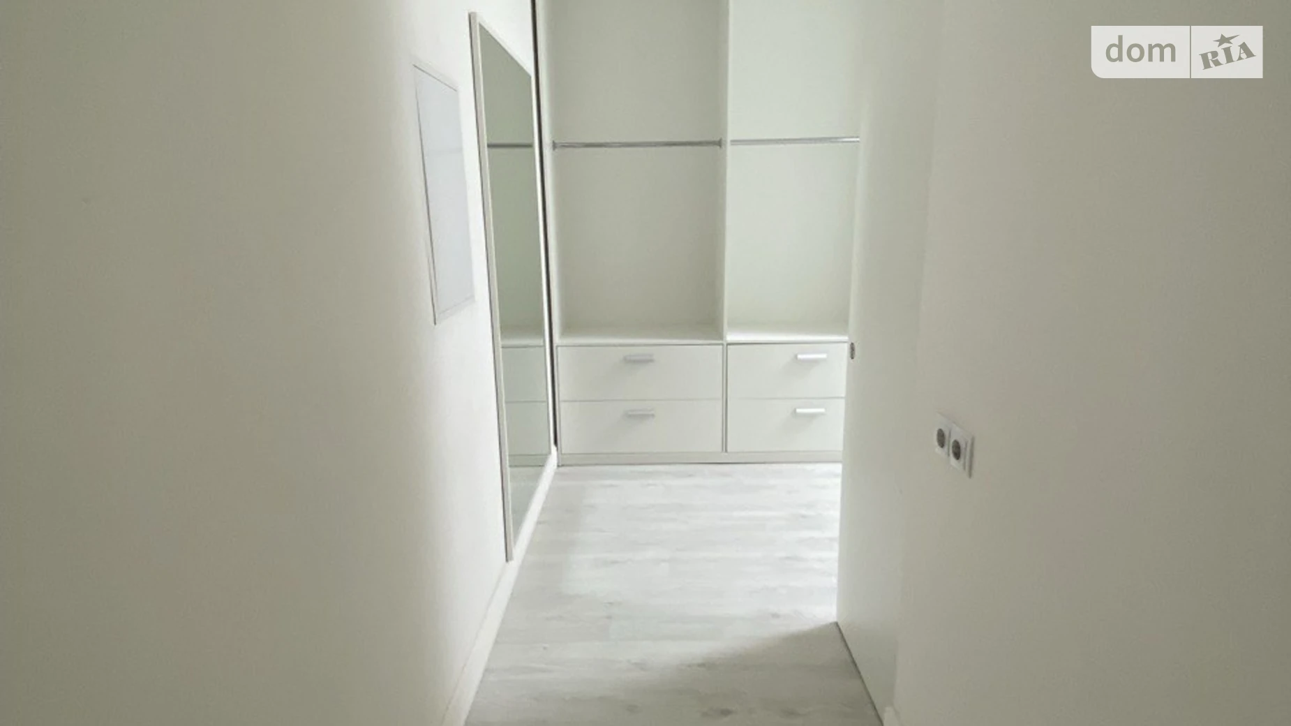 Сдается в аренду дом на 2 этажа 220 кв. м с балконом, цена: 2000 € - фото 4