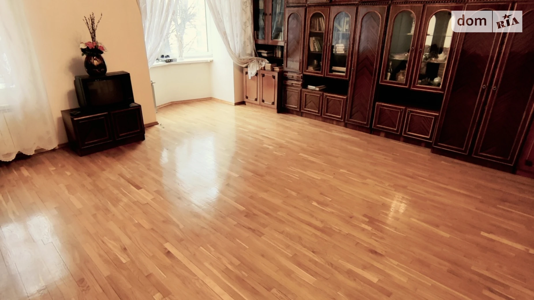 Продается 3-комнатная квартира 113.8 кв. м в Ивано-Франковске, ул. Тараса Шевченко - фото 2