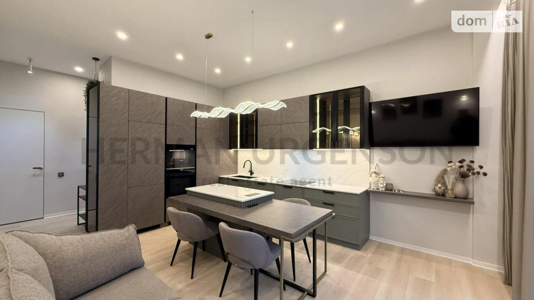 Продается 3-комнатная квартира 83 кв. м в Ужгороде, ул. Собранецкая - фото 2