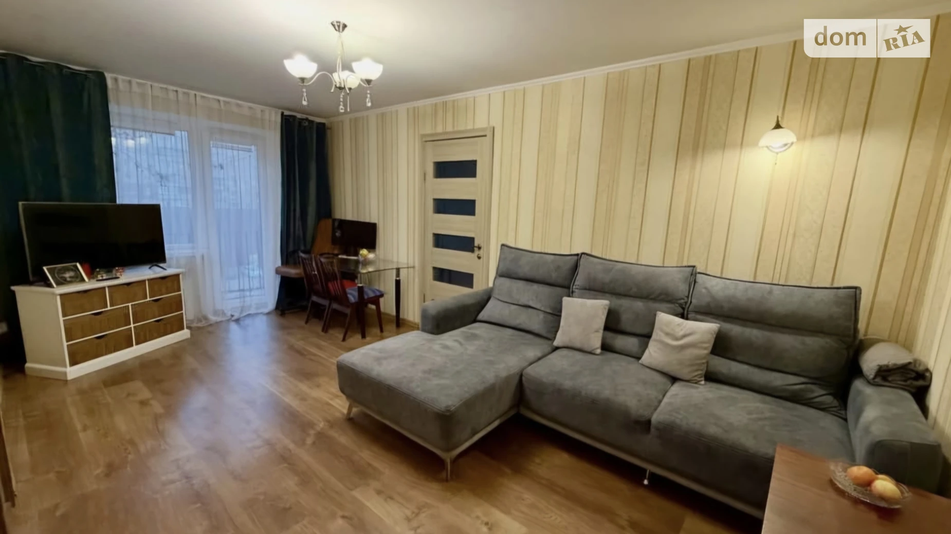 Продается 1-комнатная квартира 44.2 кв. м в Кривом Роге, просп. Университетский(Гагарина), 48 - фото 2