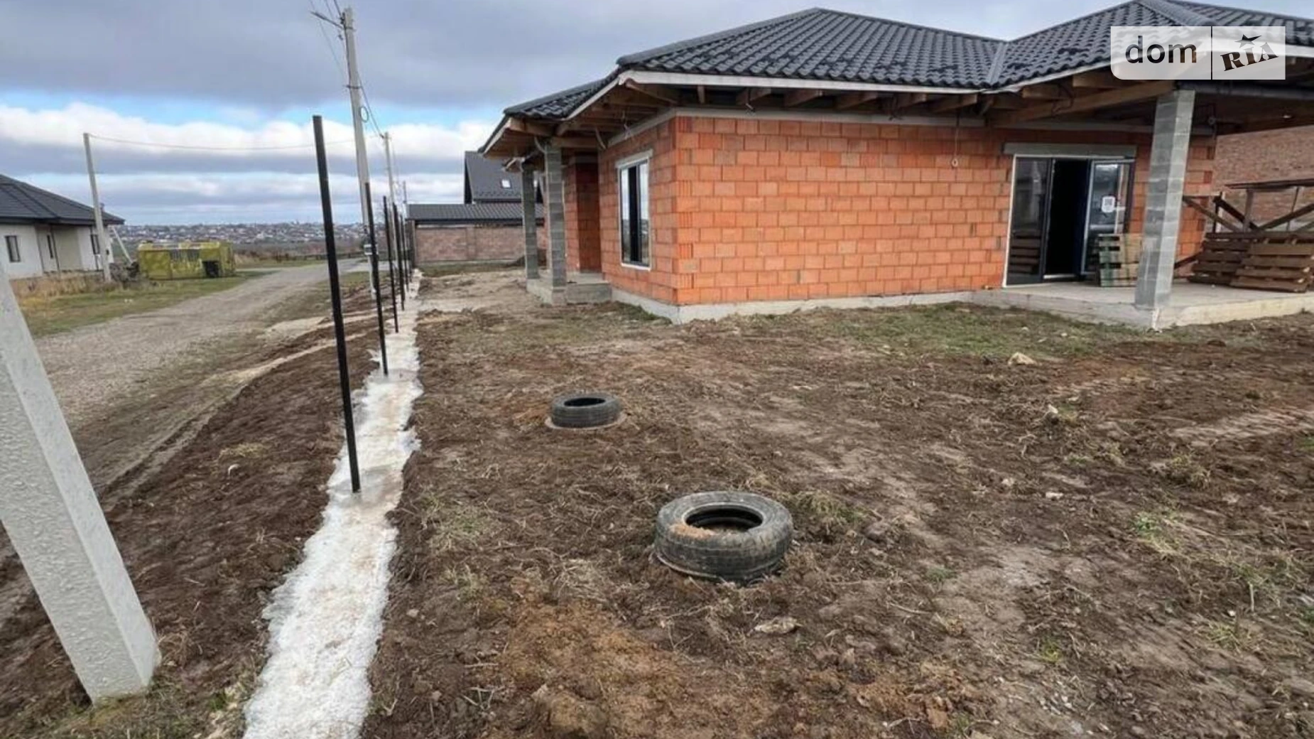 Продается одноэтажный дом 130 кв. м с балконом, цена: 105000 $ - фото 2