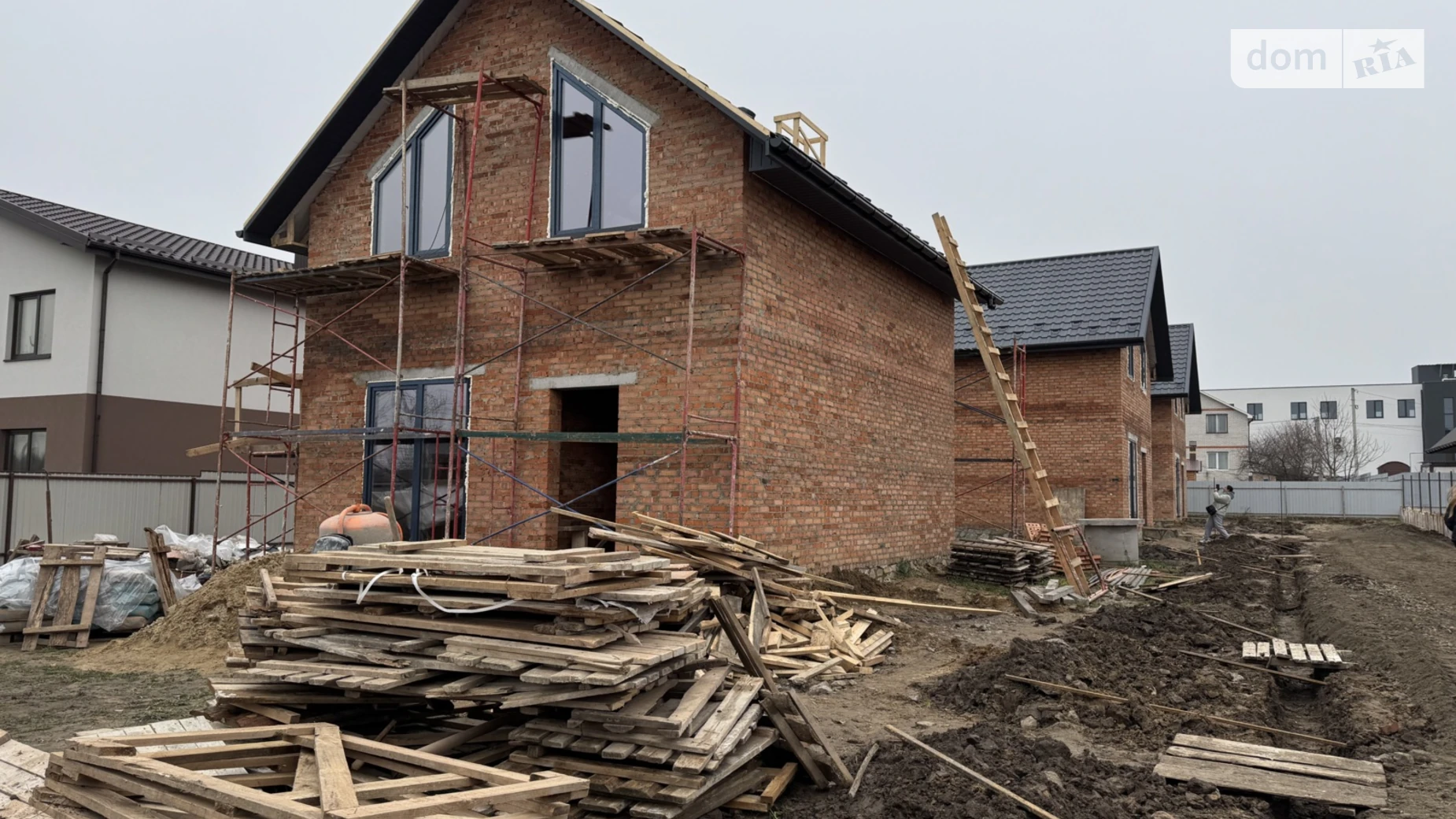 Продается дом на 2 этажа 97 кв. м с подвалом, цена: 90000 $ - фото 4