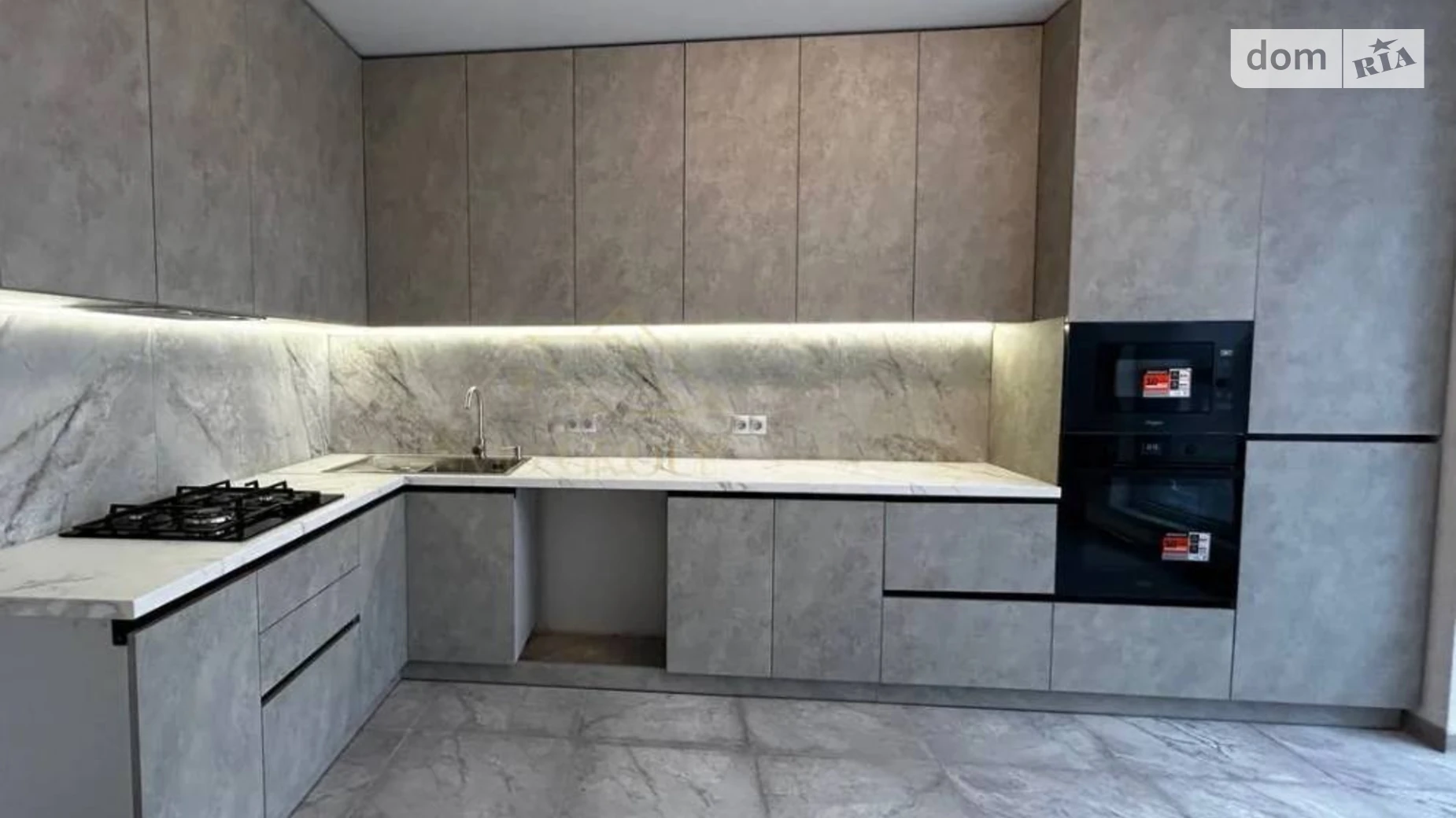 Продается 2-комнатная квартира 60.1 кв. м в Ивано-Франковске, цена: 93000 $ - фото 2