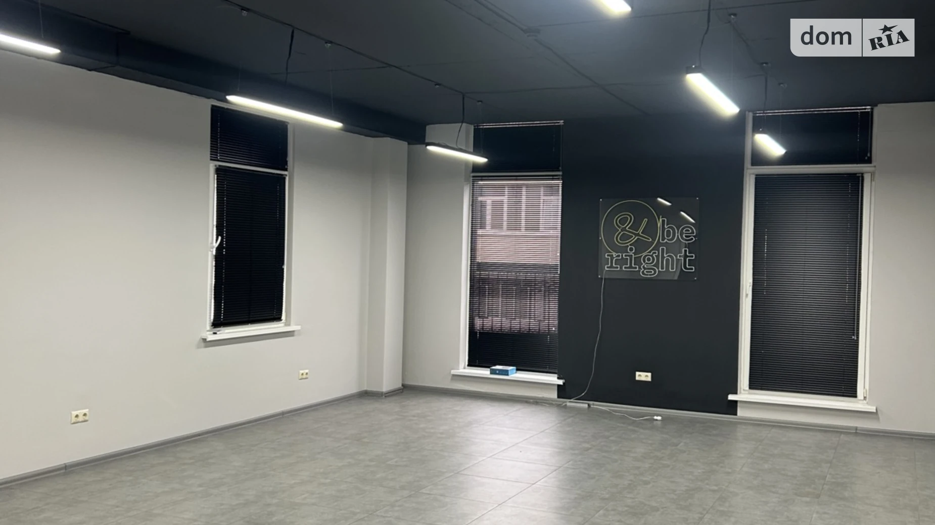 Сдается в аренду офис 65 кв. м в бизнес-центре, цена: 12000 грн - фото 2